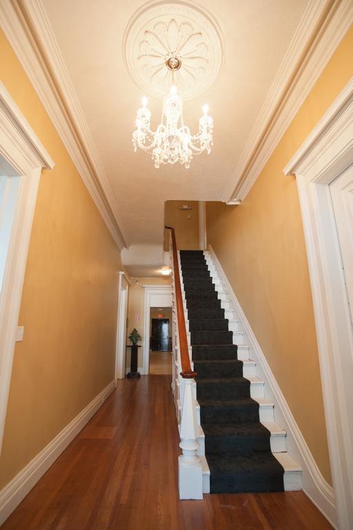 Beacon Hotel Oswego Bagian luar foto